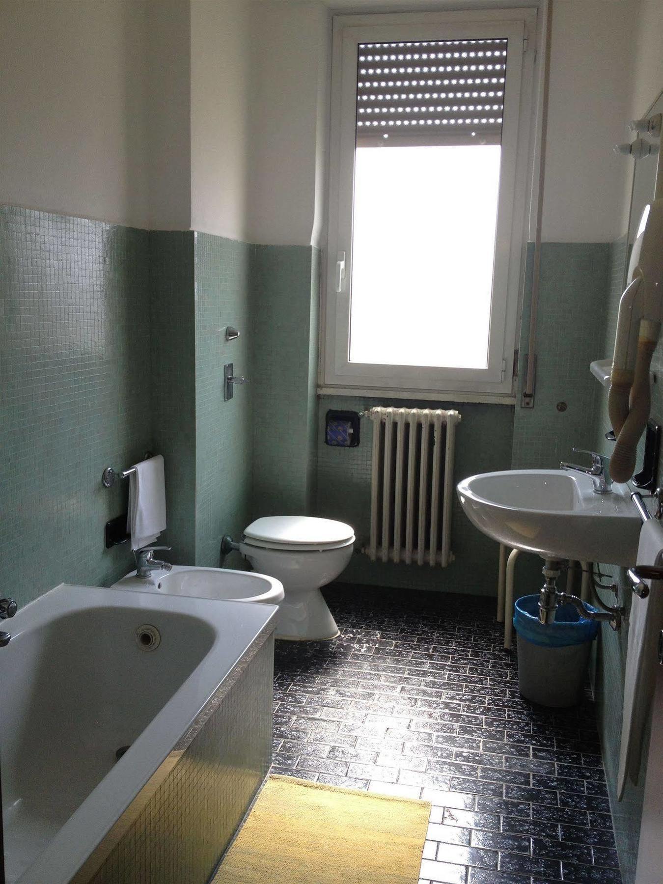 York Hotel 2*